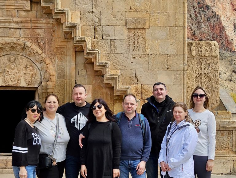 Happybus Yerevan Armenia indiaarmeniatravels 3 768x579